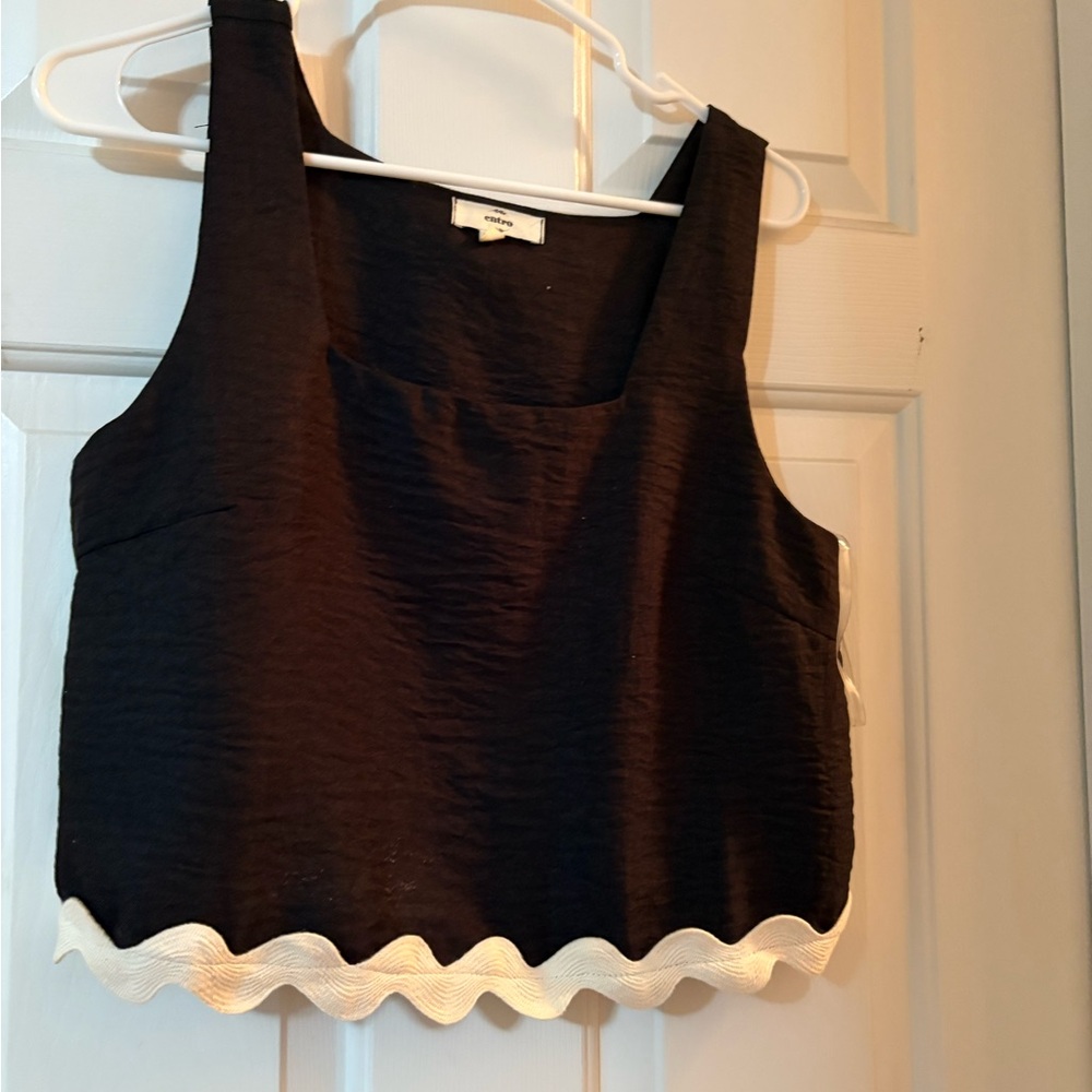 Entro Black Tank Top with White Wavy Hem